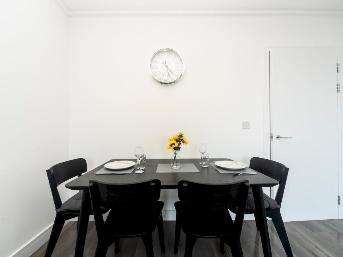 Pass The Keys Riverside Amazing Flat In London Close To The O2 Kültér fotó